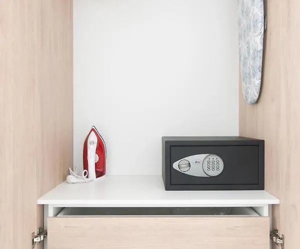 Open Sea Apartment *